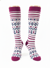 Load image into Gallery viewer, Sweater Weather Compression Socks
