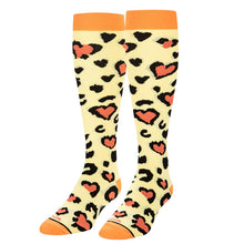 Load image into Gallery viewer, LEOPARD HEARTS COMPRESSION SOCKS
